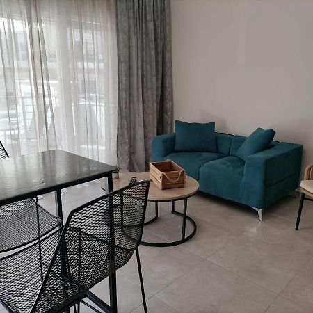 Petrani Suite 1 Néa Péramos المظهر الخارجي الصورة