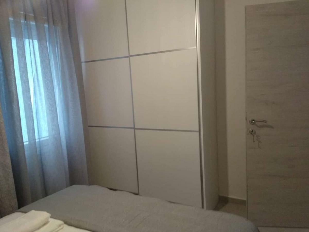 Petrani Suite 1 Néa Péramos المظهر الخارجي الصورة