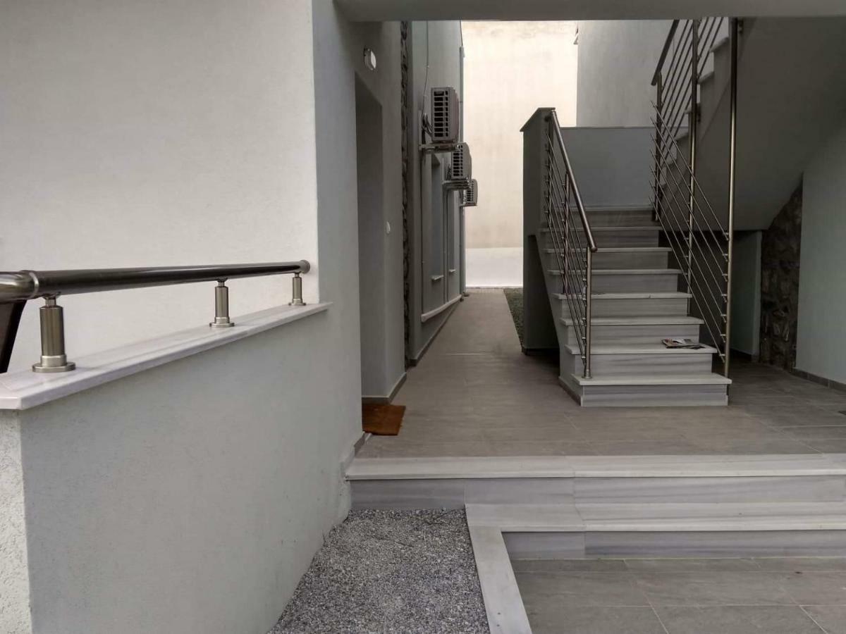 Petrani Suite 1 Néa Péramos المظهر الخارجي الصورة